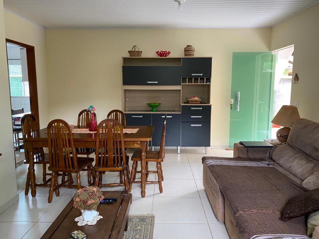Lumiar Casa Solar Churrasqueira Com 3 Quartos Sendo Um Suite Arejada, Jardim A 700M Do Centro Екстериор снимка